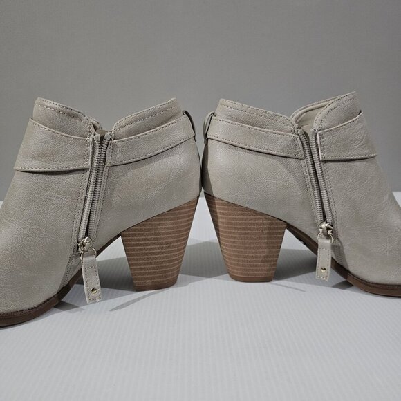 NEW Dr Scholls Kickstart Ankle Bootie Womens 9.5 Taupe Block Heel Buckle Neutral - Picture 4 of 14